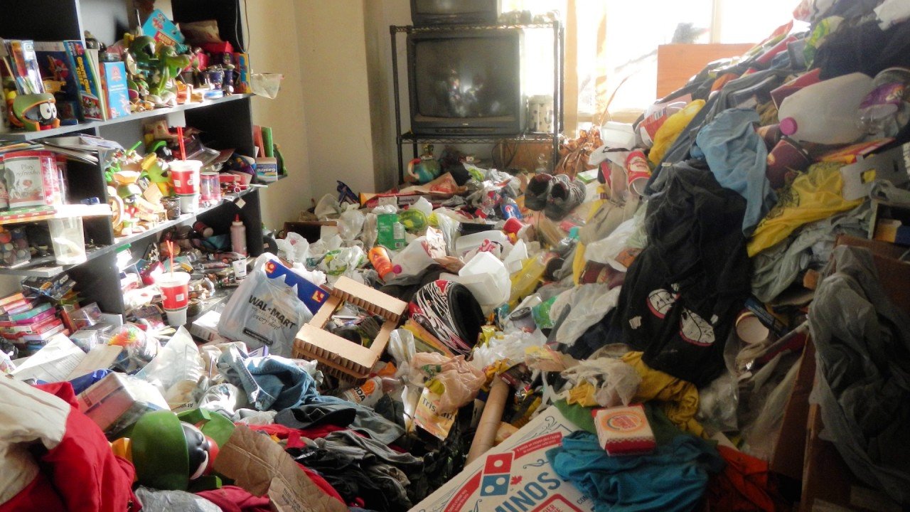 Read more about the article Tips to Control Chaos and Stop Hoarding