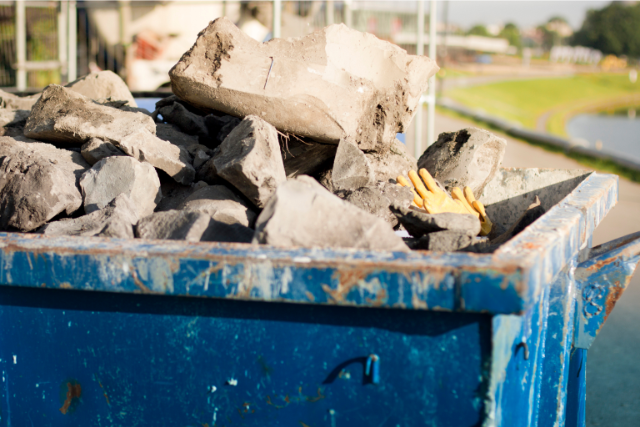 How To Use Correctly The Debris Container