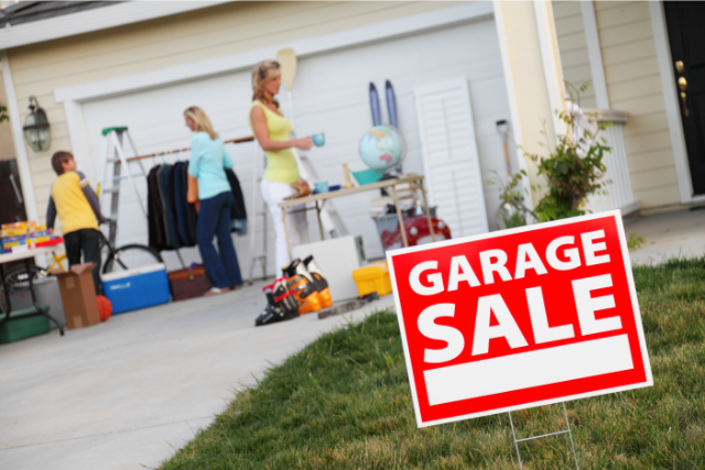 Read more about the article What To Do With Leftover Garage Sale Items
