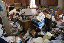 Read more about the article The Pitfalls of Hoarding: Detrimental Effects on Community